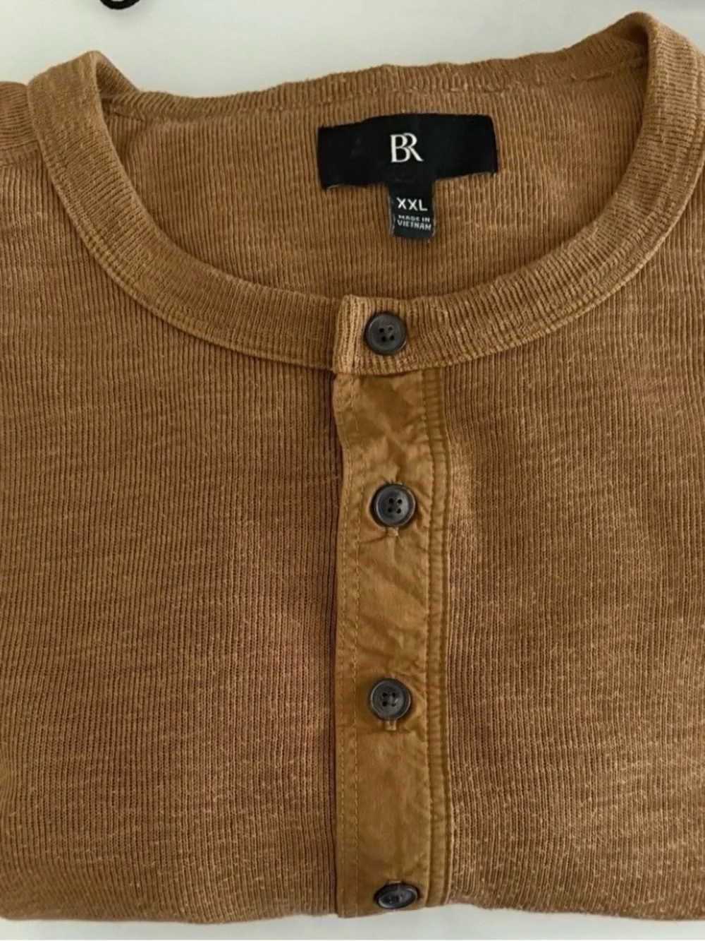 Banana Republic Men's Henley long sleeve shirt